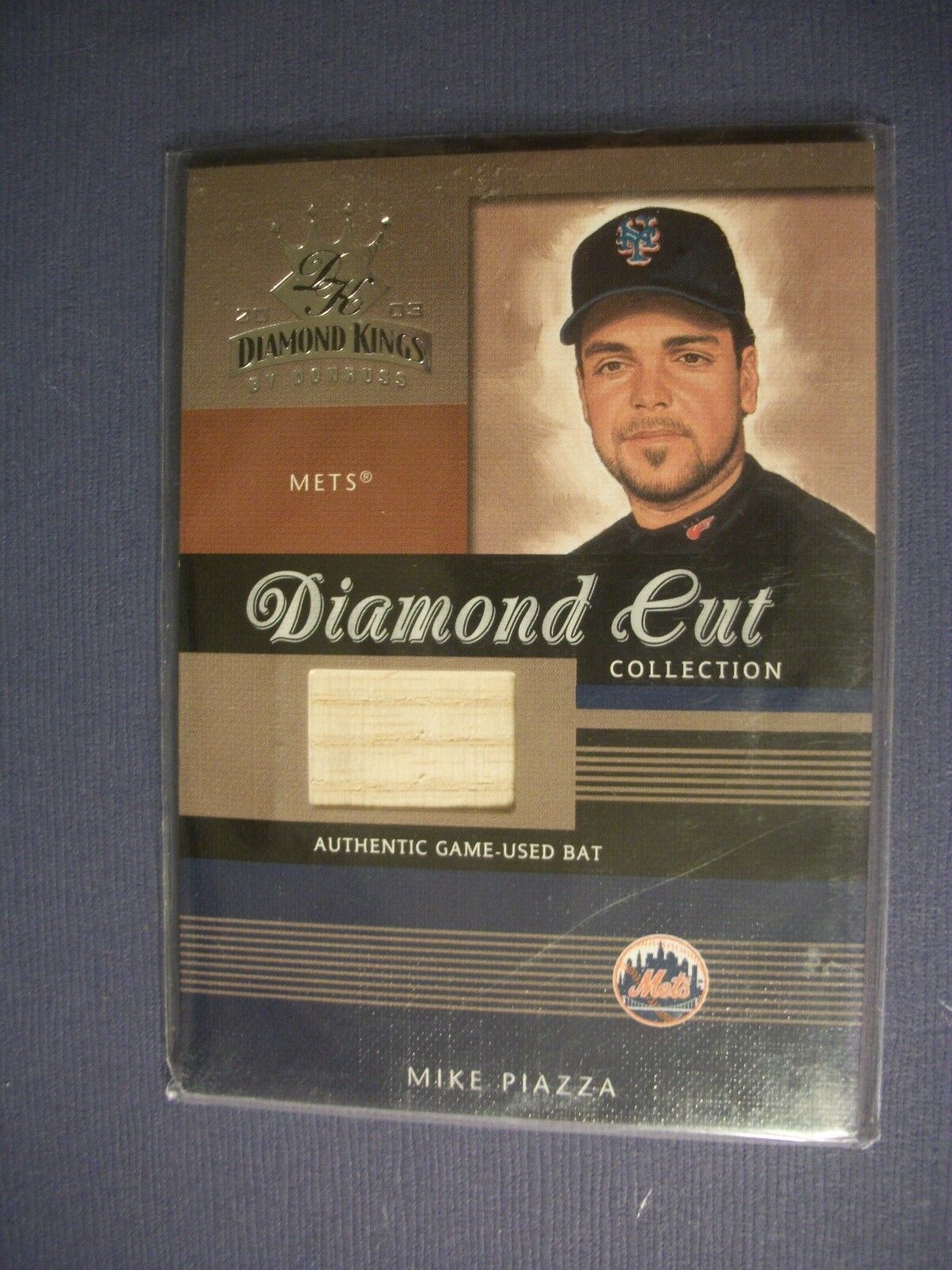 MIKE PIAZZA 2003 Donruss Diamond Kings Diamond Cut GU bat #DC-91 Mets 239/350