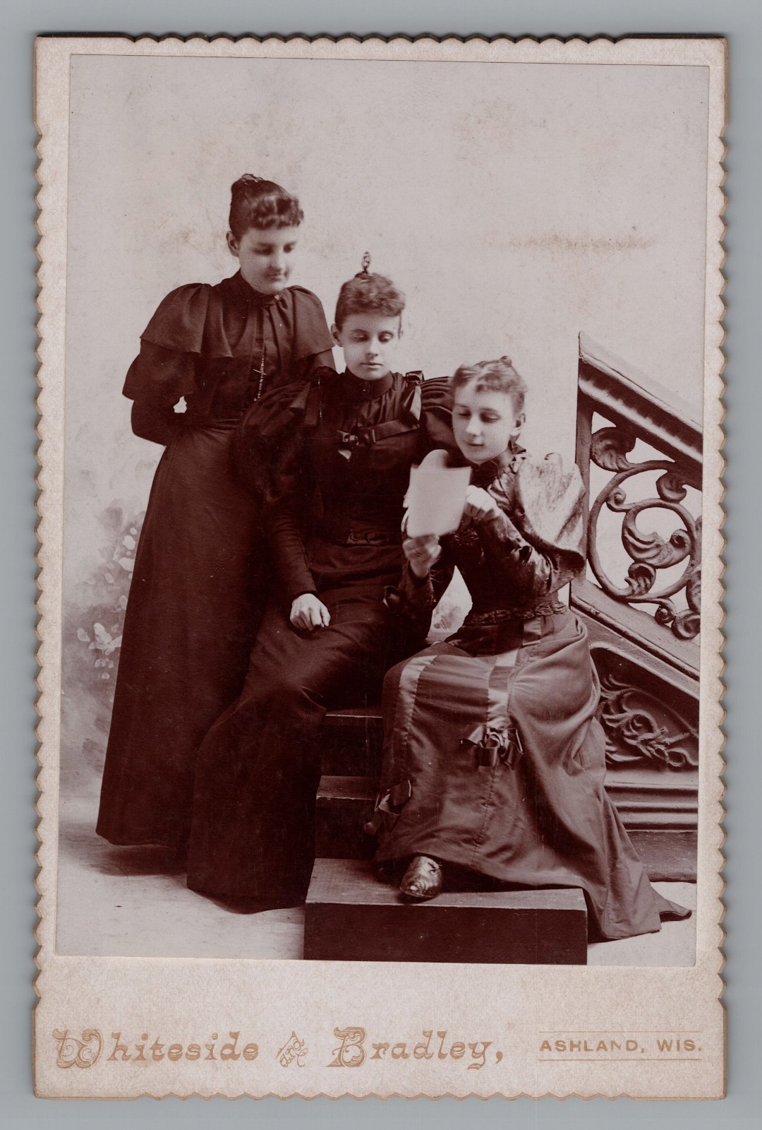 Antique Cabinet Card Photo 3 Three Women Victorian Fashion Ashland WI c1890