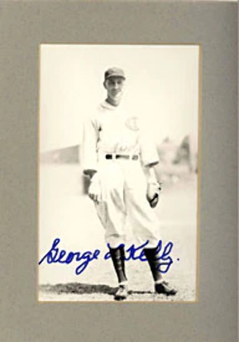 George Kelly Autographed 3x5 Photo