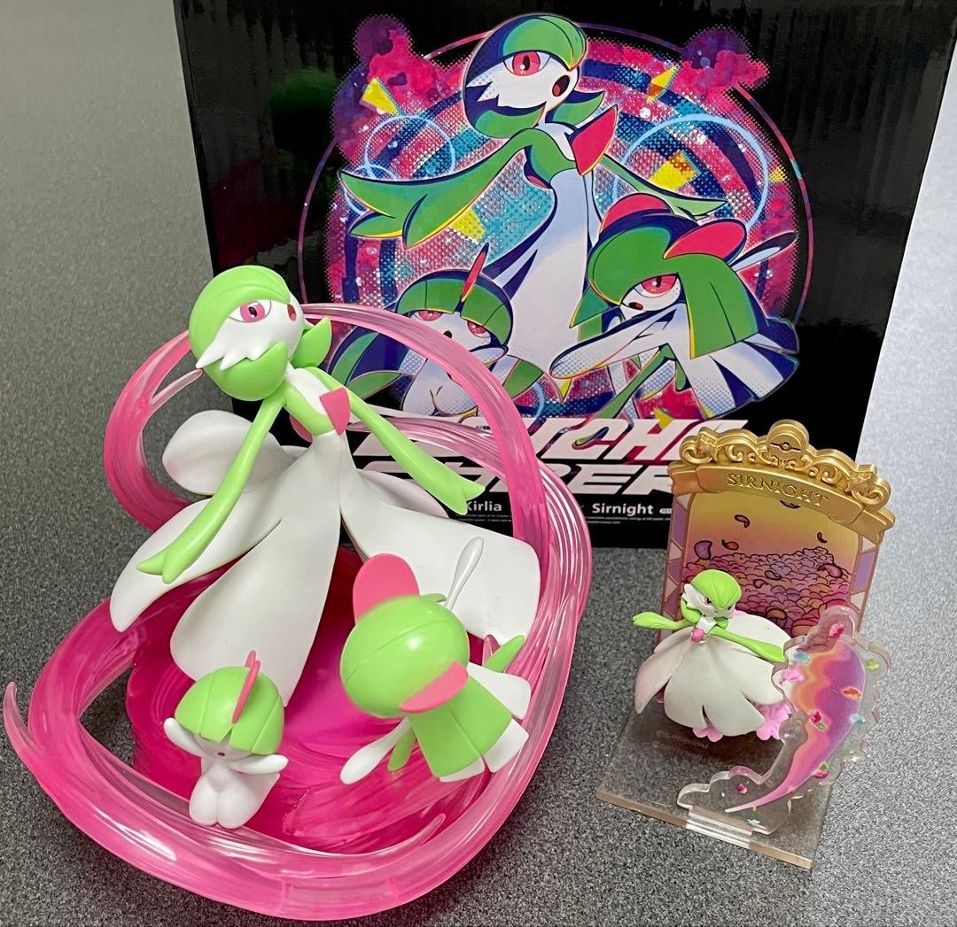 Pokemon Gardevoir Psycho Cyber Light Figure and Bonus Figure
