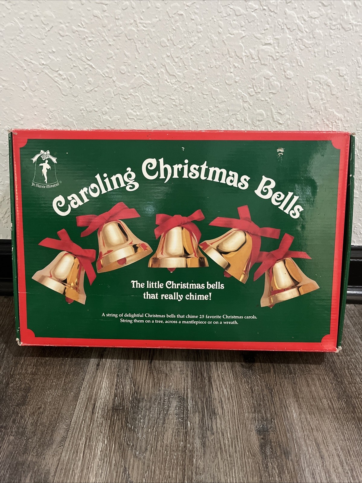 Vintage Ye Merrie Minstrel Caroling Christmas Bells *Parts Only* Vintage Ye Merrie Minstrel Caroling Christmas Bells *Parts Only*