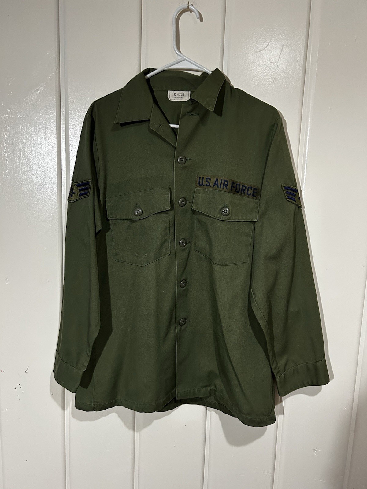 Vintage US Air Force USAF Olive Green Military Utility Shirt 15.5 x 33 Patches Vintage US Air Force USAF Olive Green Military Utility Shirt 15.5 x 33 Patches