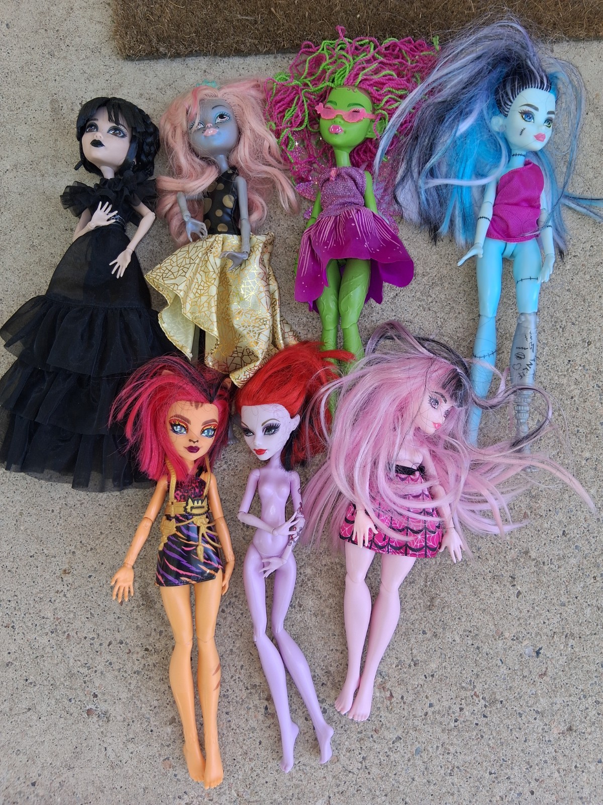 Monster High Doll Lot