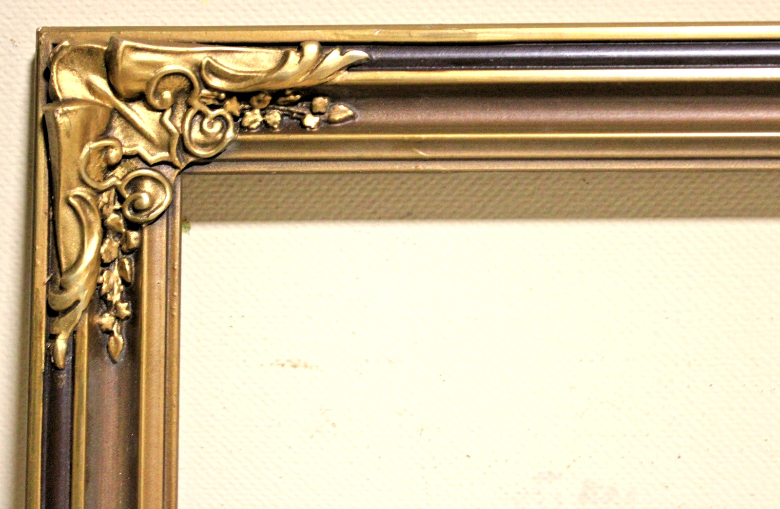 SUPERB ANTIQUE ARTS & CRAFTS FITS 12 X 16\