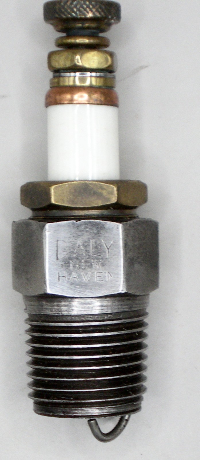 Scarce Vintage Collectible DALY NEW HAVEN Spark Plug Scarce Vintage Collectible DALY NEW HAVEN Spark Plug