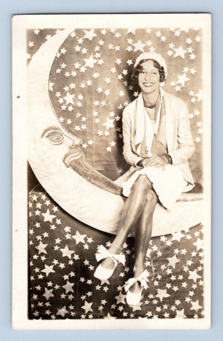 RPPC 1930'S. BEARDED PAPER MOON. GORGEOUS AFRICAN AMERICAN WOMAN. POSTCARD MM27