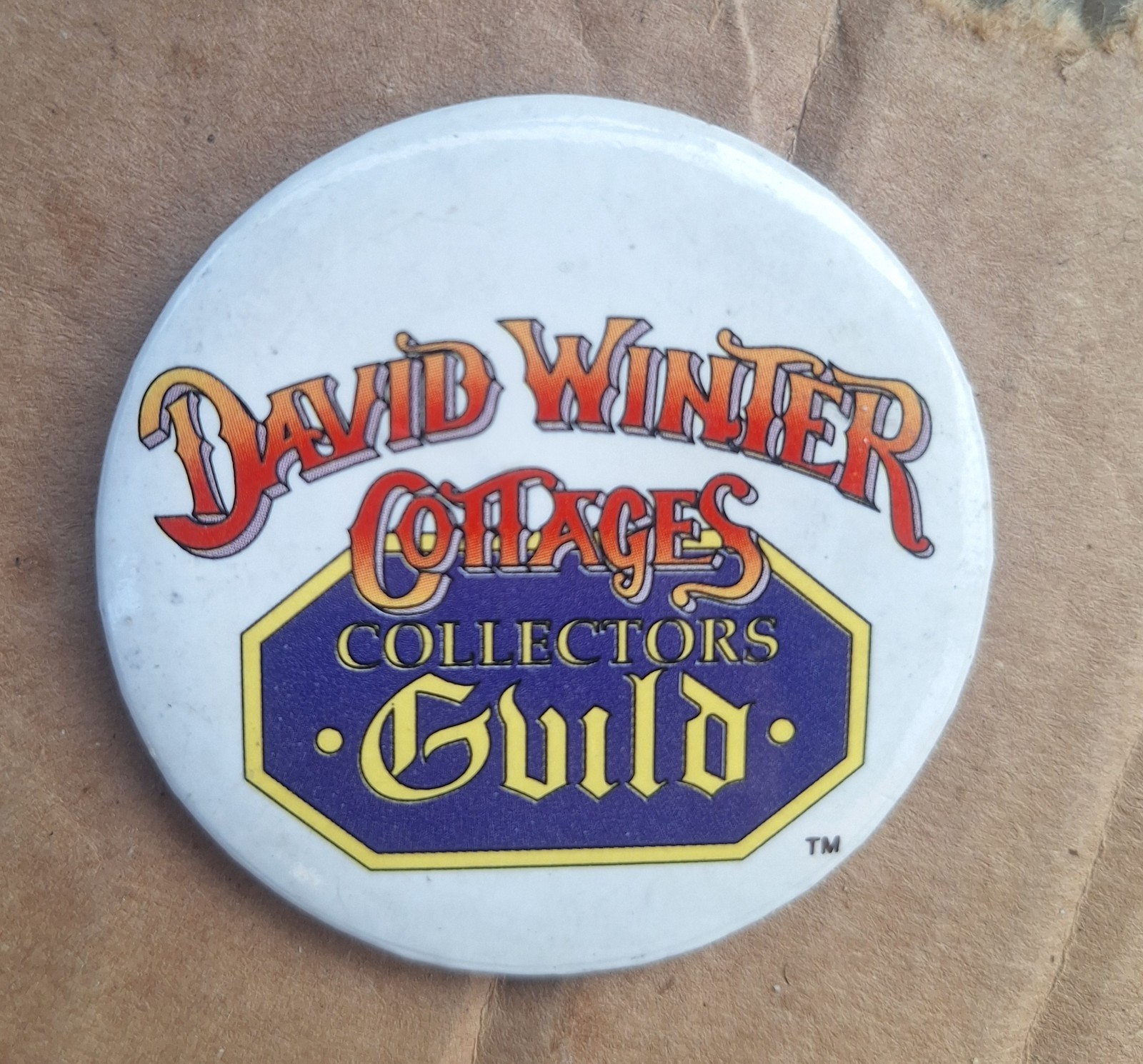 David Winter Cottages Collectors Guild Advertising Pinback Button