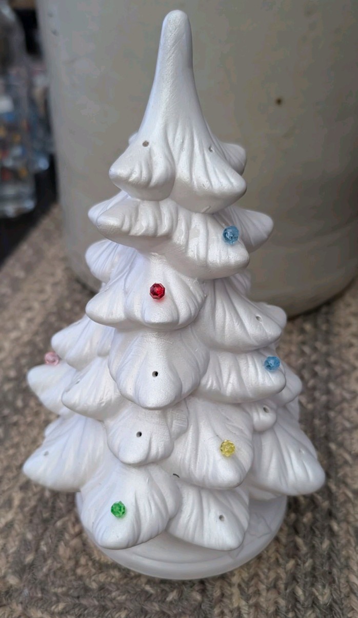 Vintage Holland Mold Ceramic White Christmas Tree 9\ Vintage Holland Mold Ceramic White Christmas Tree 9\