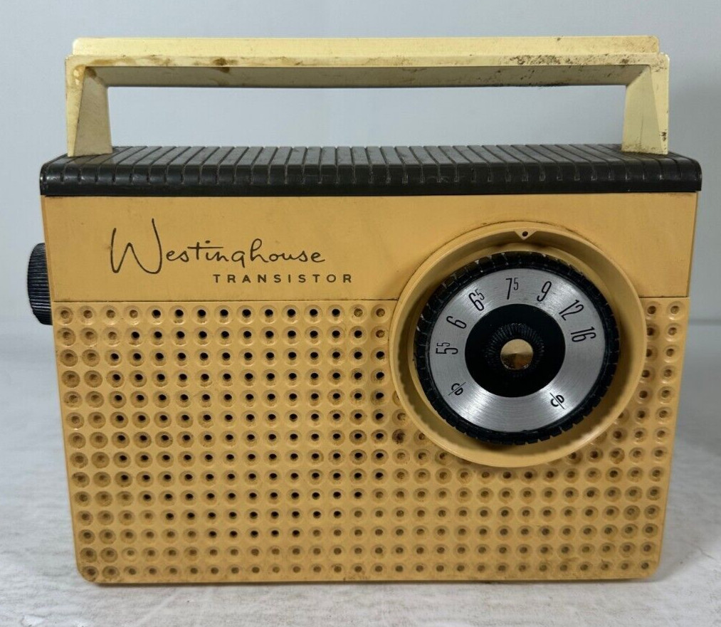 Vintage Westinghouse Portable Transistor Radio, Model H690P5 FOR PARTS REPAIR Vintage Westinghouse Portable Transistor Radio, Model H690P5 FOR PARTS REPAIR