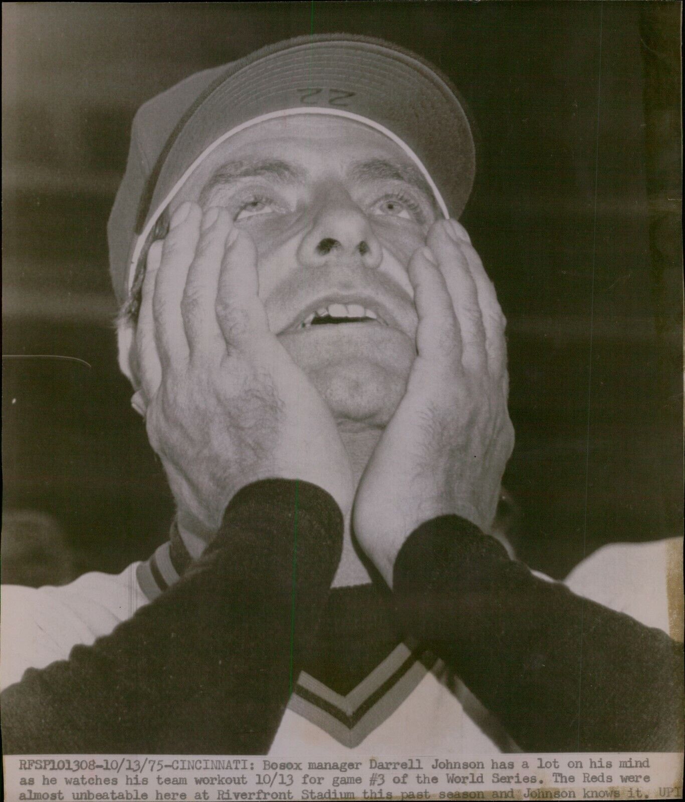 LG851 1975 Wire Photo DARRELL JOHNSON Boston Red Sox Baseball Mgr World Series