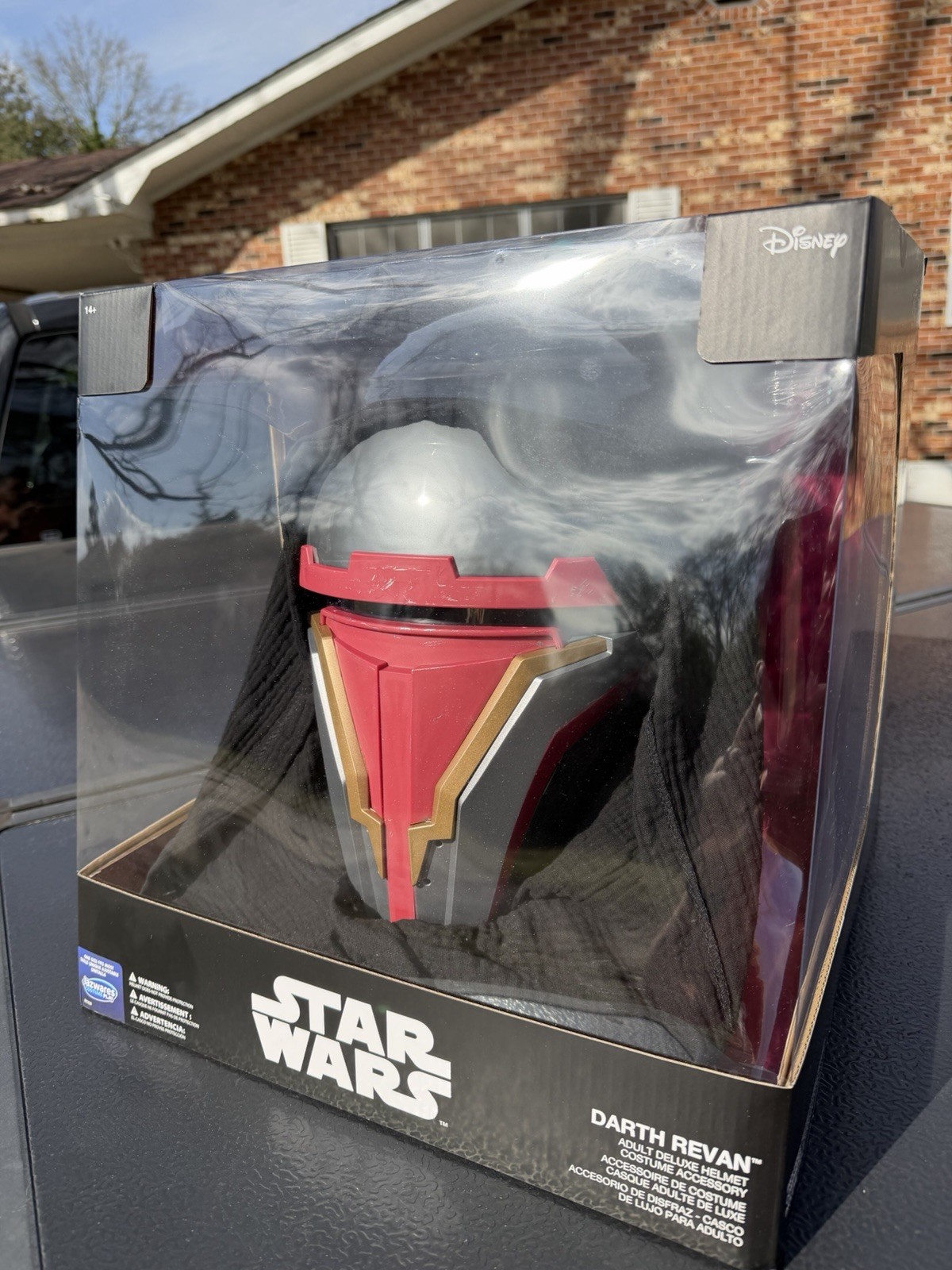 Hasbro Star Wars Darth Revan Deluxe Collectible Prop Helmet Hasbro Star Wars Darth Revan Deluxe Collectible Prop Helmet