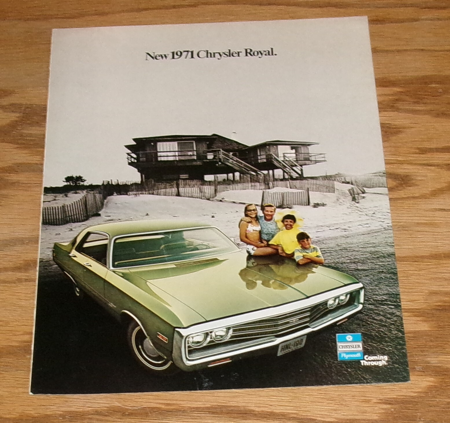 Original 1971 Chrysler Royal Sales Brochure 71