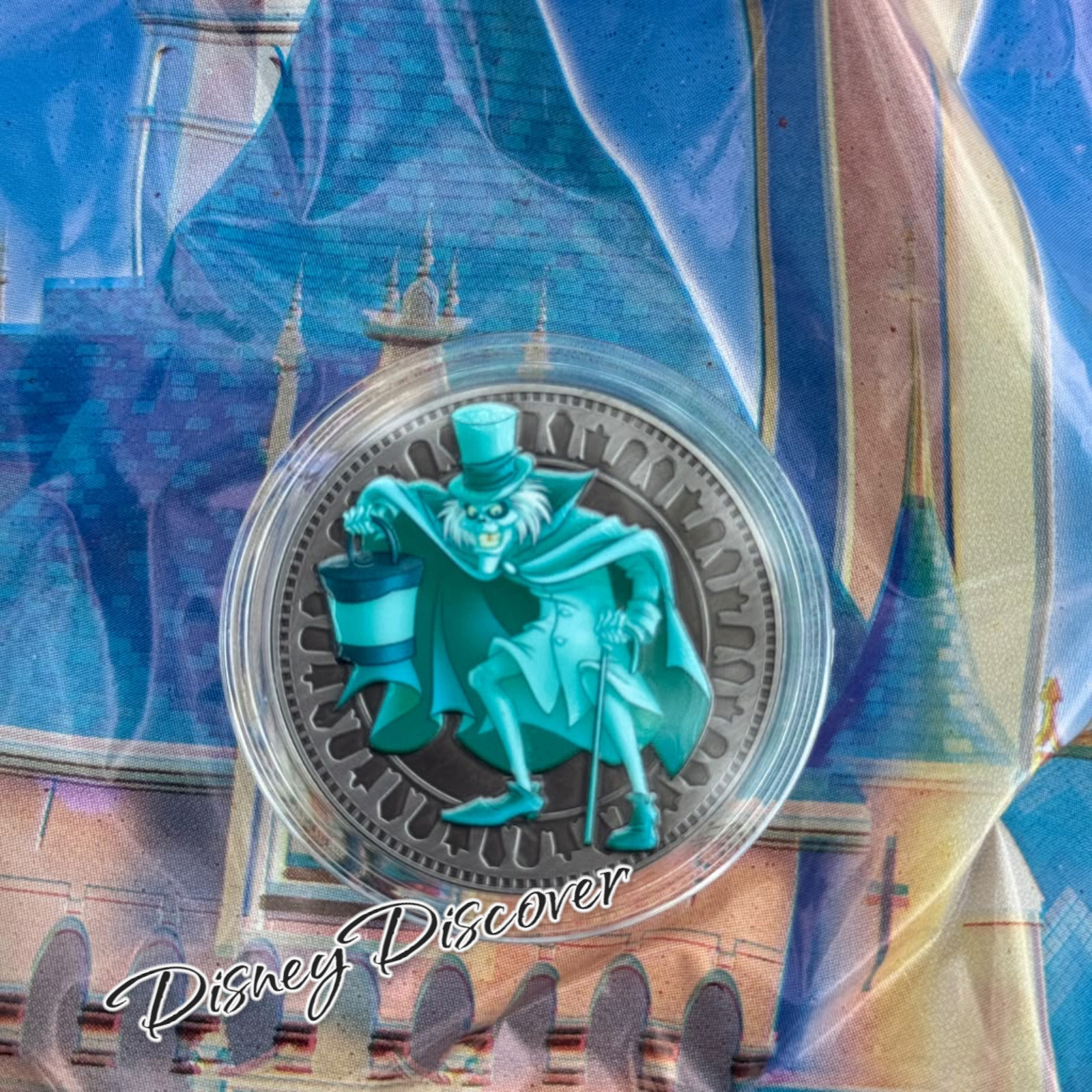 Walt Disney World Phineas The Traveler The Haunted Mansion Collectible Medallion
