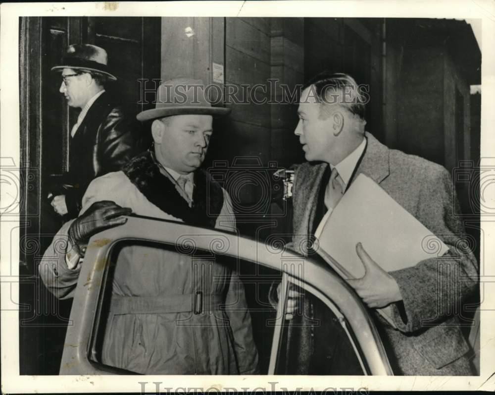 1956 Press Photo Otto John arrives in court for trial in Karlsruhe, Germany 1956 Press Photo Otto John arrives in court for trial in Karlsruhe, Germany