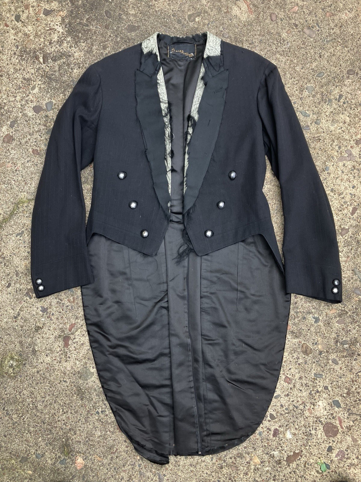 Antique 1920’s Vtg pin stripe tuxedo w/tails 2 Piece Suit Halloween Costume 36 Antique 1920’s Vtg pin stripe tuxedo w/tails 2 Piece Suit Halloween Costume 36