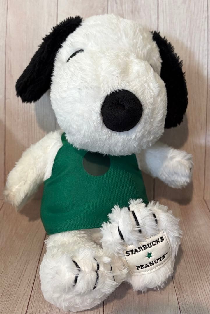 Starbucks x Snoopy Green Apron Plush Toy, 2022 Collaboration, 10.24 x 7.48 x Starbucks x Snoopy Green Apron Plush Toy, 2022 Collaboration, 10.24 x 7.48 x