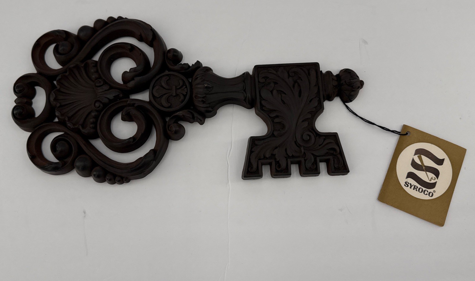 VTG 1970s Syroco 3661-C Skeleton Key Wall Decor Fleur de Lis Original Tag VTG 1970s Syroco 3661-C Skeleton Key Wall Decor Fleur de Lis Original Tag
