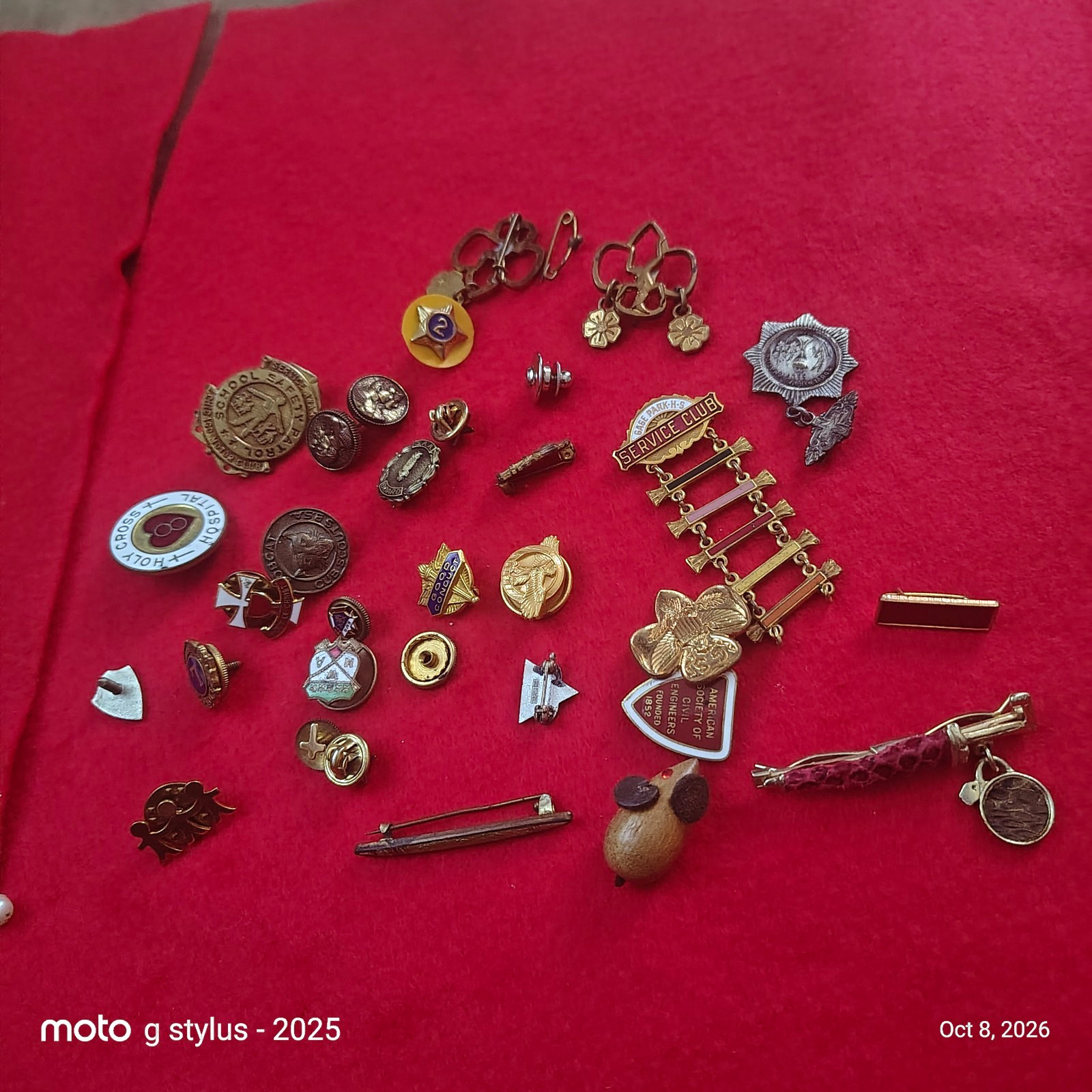 Assorted Vintage Collectible Pinback & Lapel Pins Mixed Lot, Various Designs