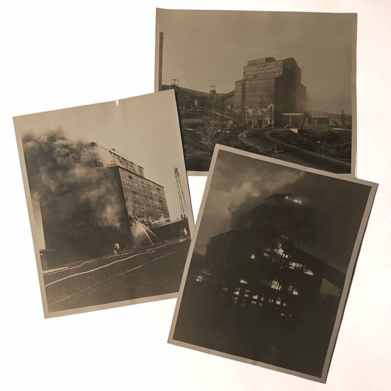 3 Vintage Stanton Coal Breaker No 7 Fire Photographs 1930s Wilkes-Barre PA 8X10 3 Vintage Stanton Coal Breaker No 7 Fire Photographs 1930s Wilkes-Barre PA 8X10
