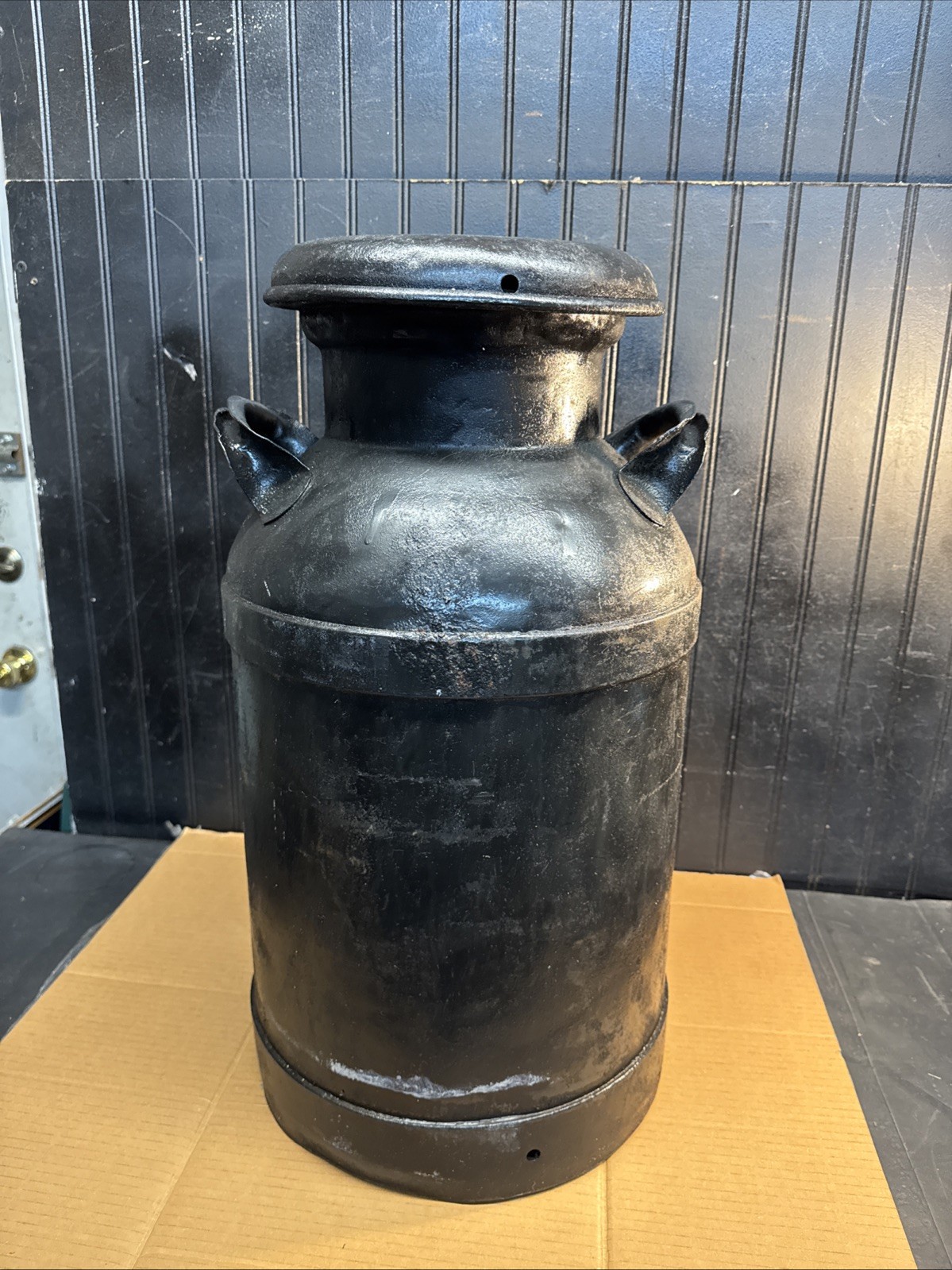 VINTAGE 10 GALLON STEEL MILK CAN FARM FRESH Pennsylvania Dairy VINTAGE 10 GALLON STEEL MILK CAN FARM FRESH Pennsylvania Dairy