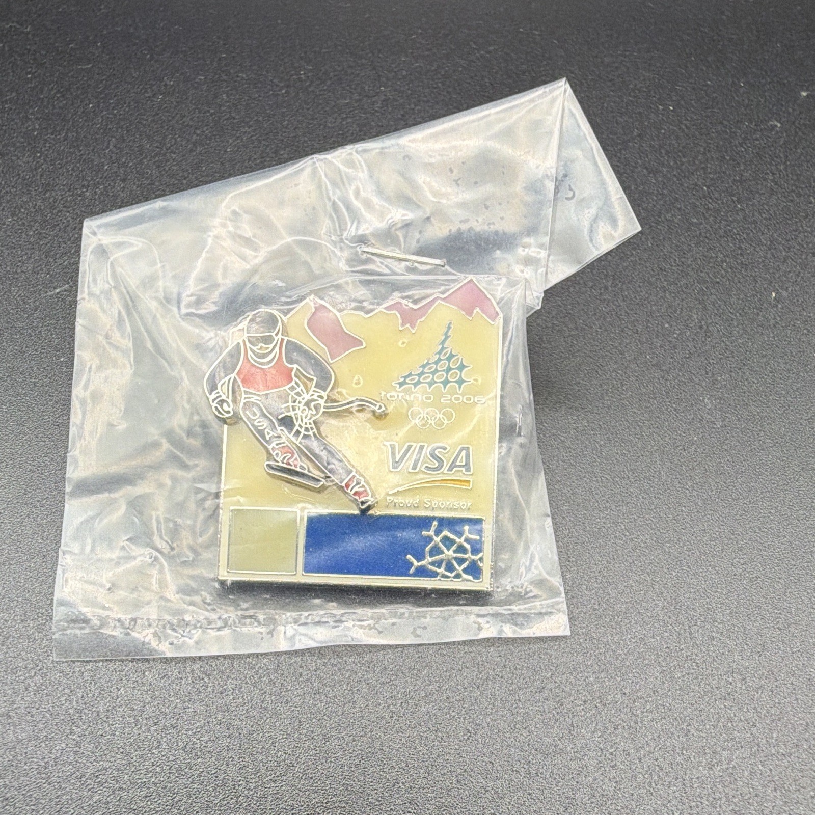 Visa Torino 2006 Olympics Proud Sponsor Snowboarder Collectible Pinback