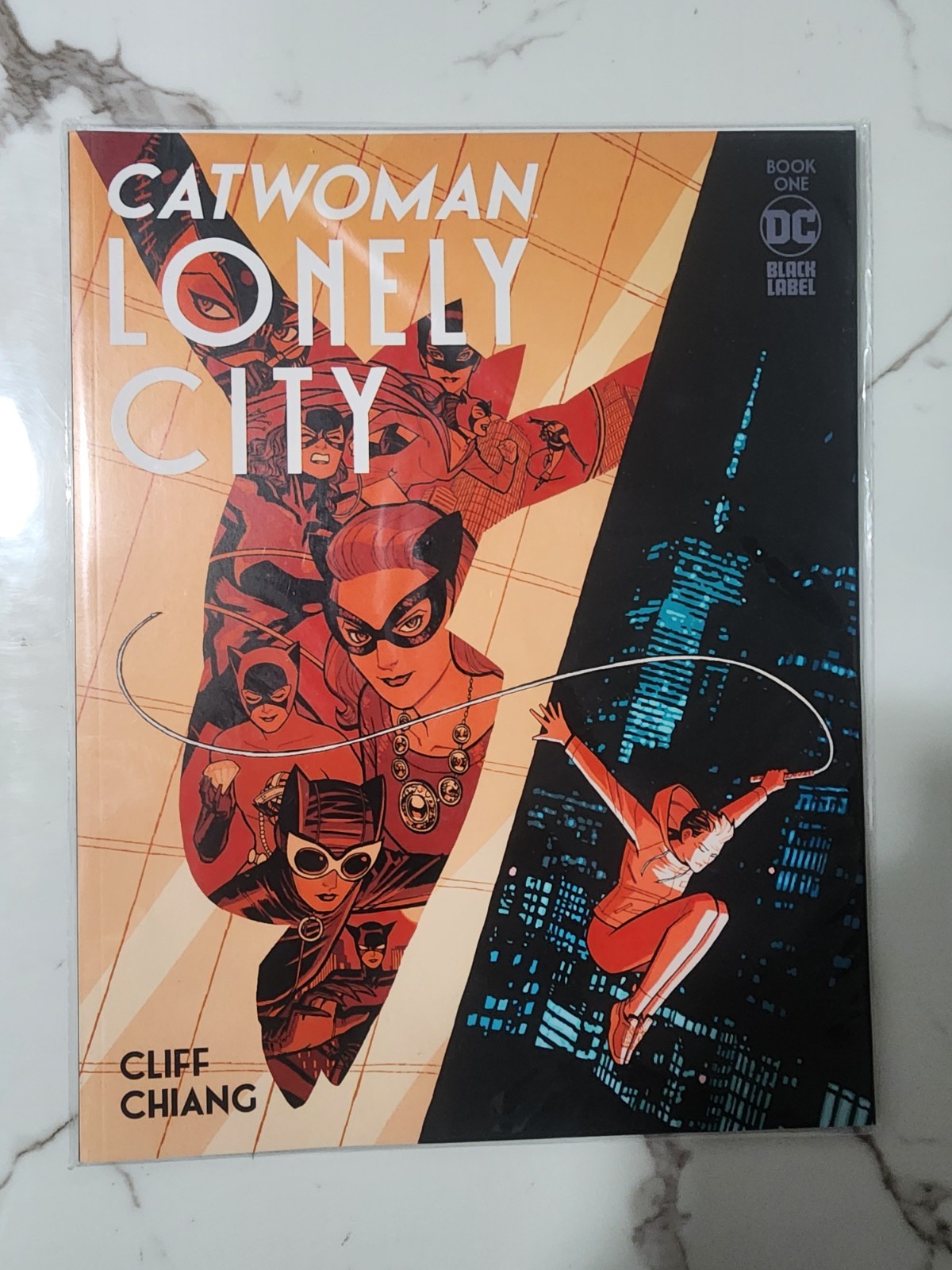 Catwoman: Lonely City #1