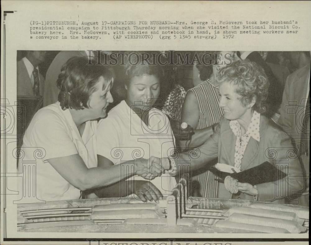 1972 Press Photo Mrs. George S. McGovern campaigns for husband in Pittsburgh