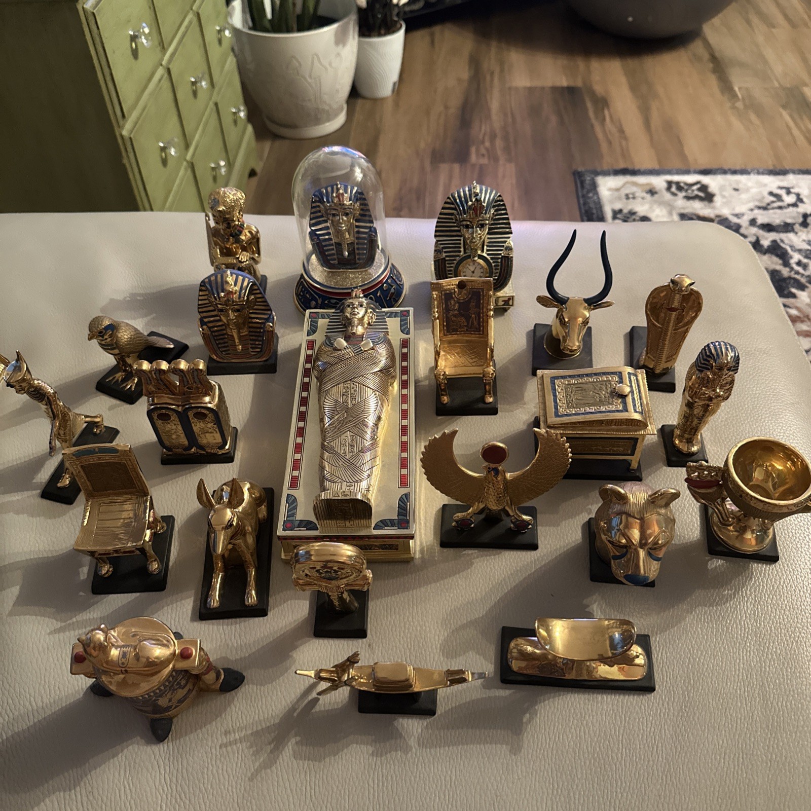 Vintage 1989 Franklin Mint Treasures of Tutankhamun 22 Piece Set Vintage 1989 Franklin Mint Treasures of Tutankhamun 22 Piece Set