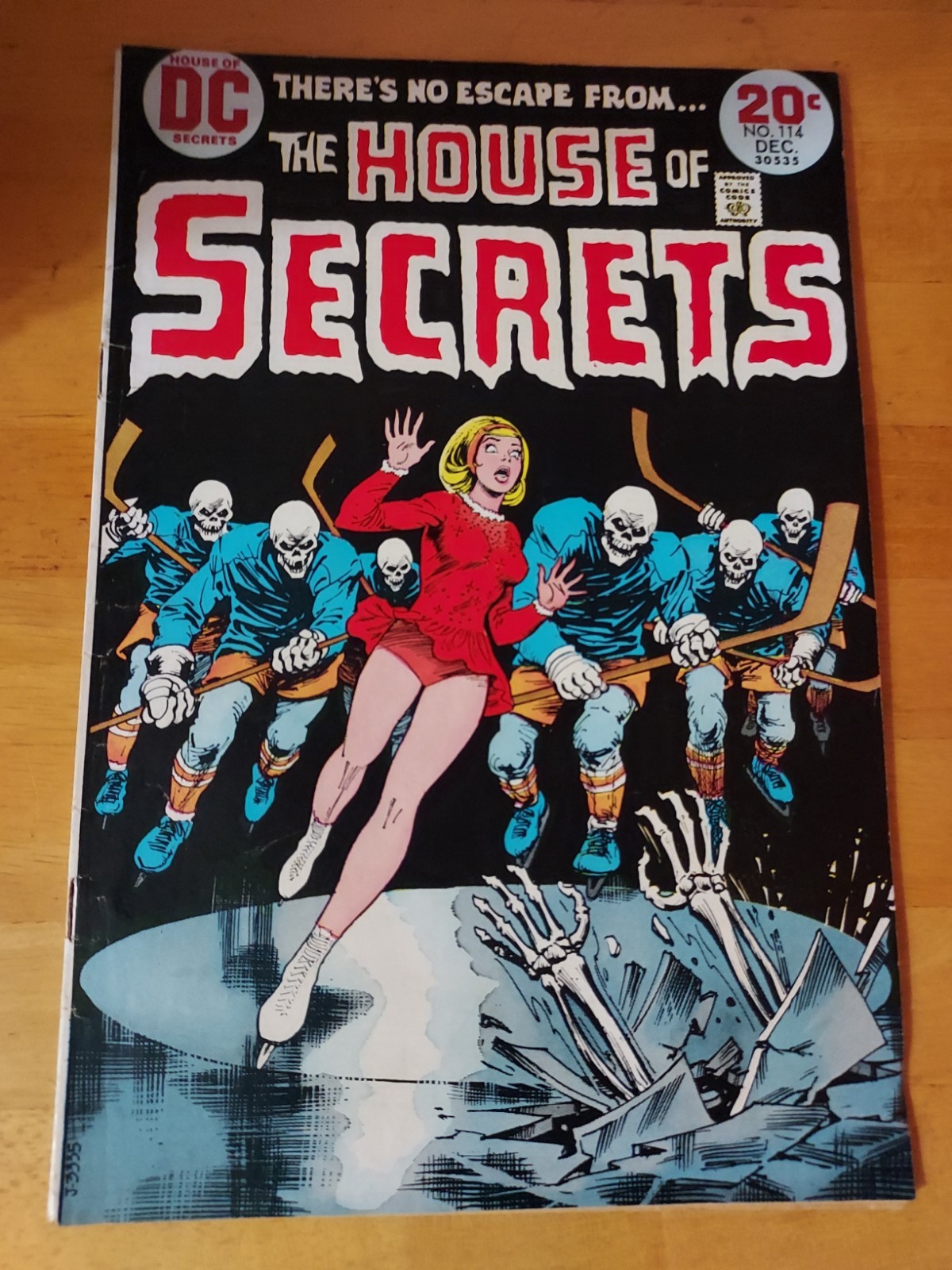 The House of Secrets DC Comic Book #114 (DEC 1973) VG The House of Secrets DC Comic Book #114 (DEC 1973) VG