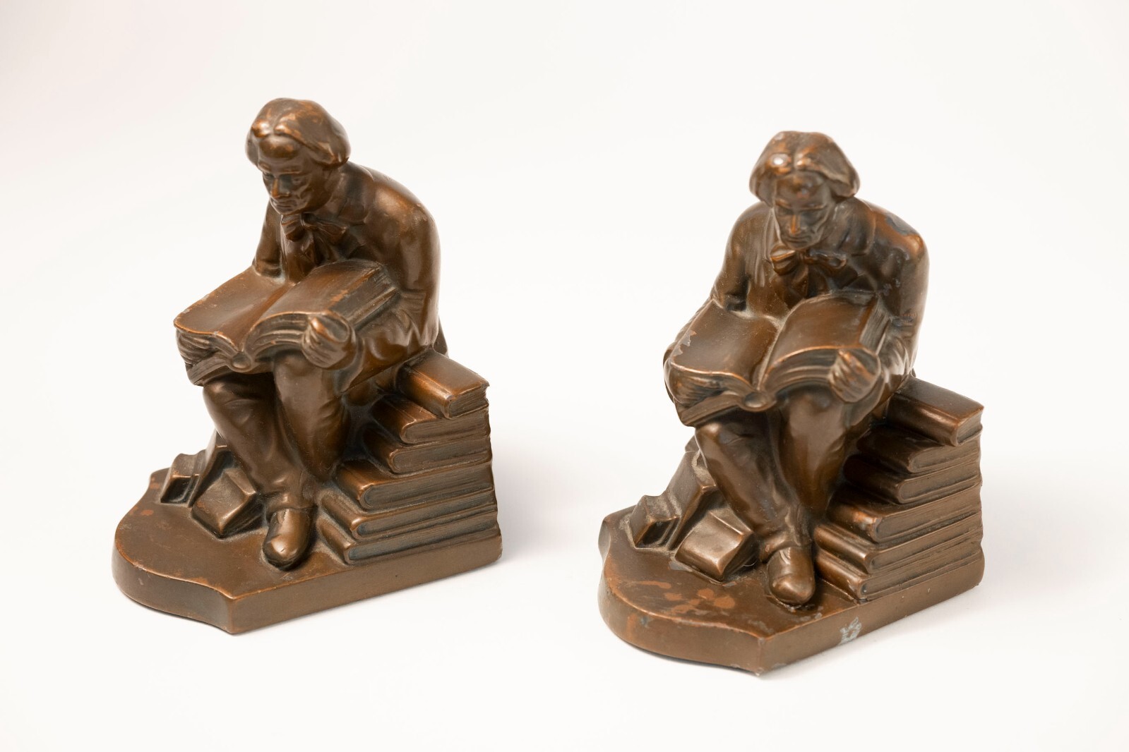 1930s NUART BRONZED METAL BOOKENDS ELBERT HUBBARD ROYCROFT ARTS & CRAFTS FOUNDER 1930s NUART BRONZED METAL BOOKENDS ELBERT HUBBARD ROYCROFT ARTS & CRAFTS FOUNDER