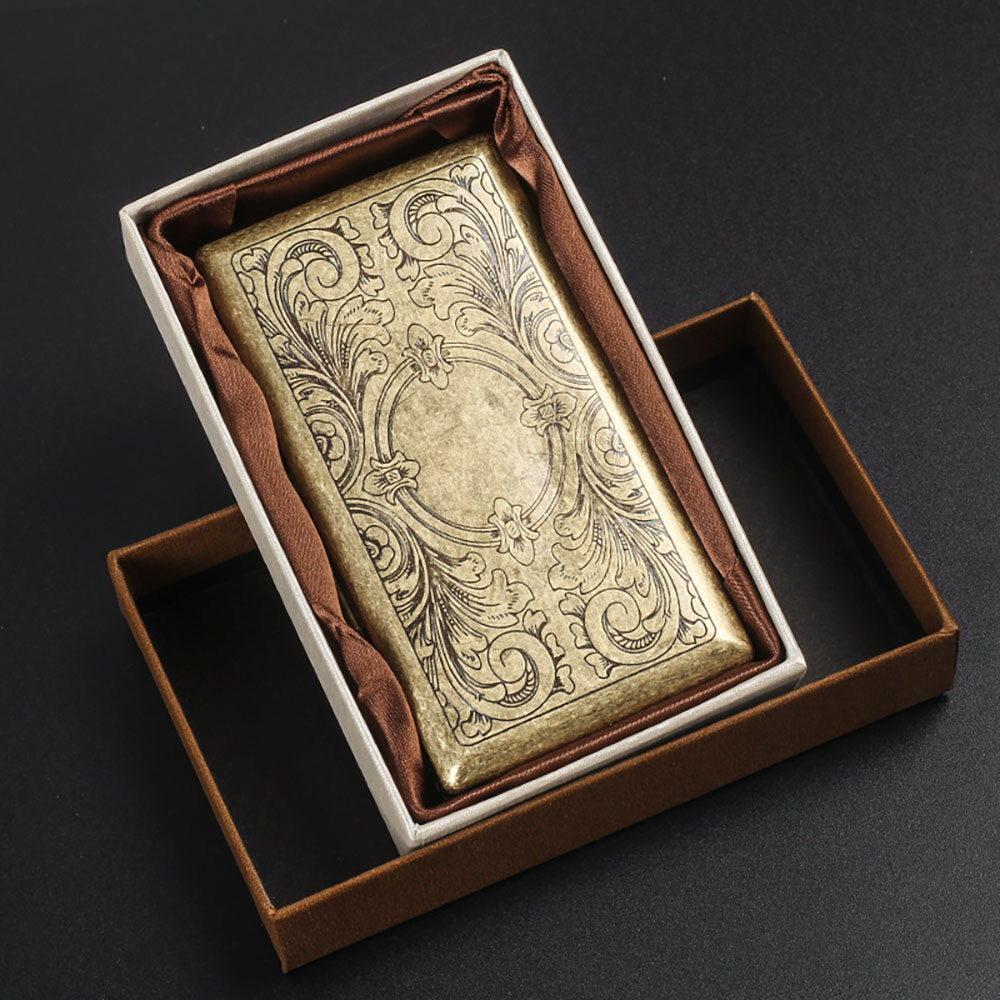 Retro Bronze Metal Cigarette Case Holder Box for King Size or 20's Cigarettes** Retro Bronze Metal Cigarette Case Holder Box for King Size or 20's Cigarettes**