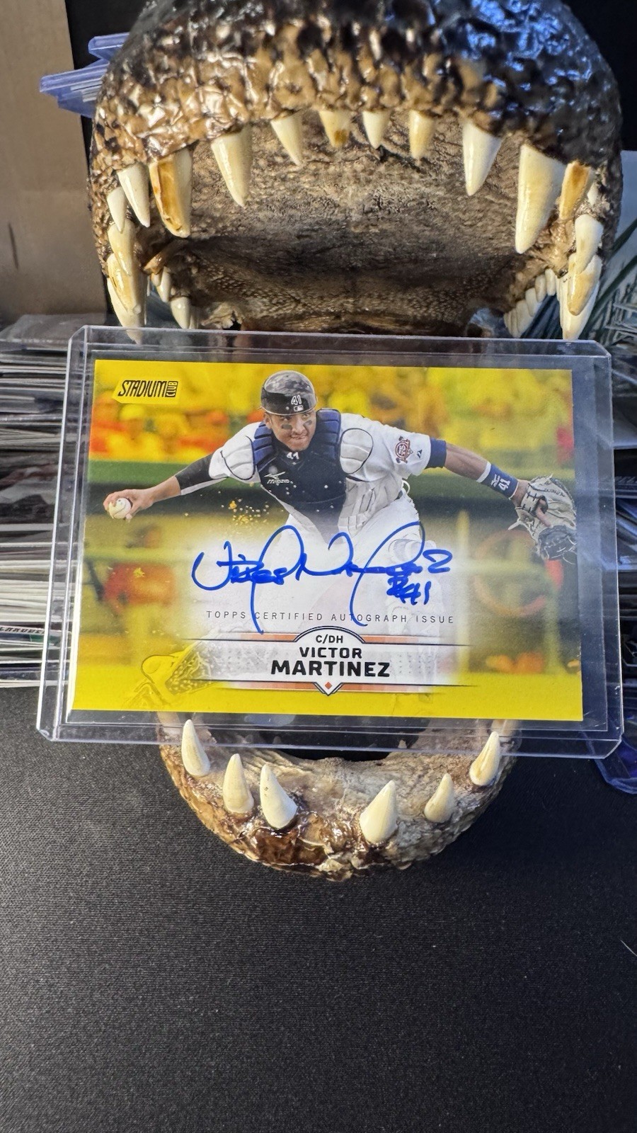 2025 Topps Stadium Club Victor Martinez Yellow Auto #SCBA-VM Tigers