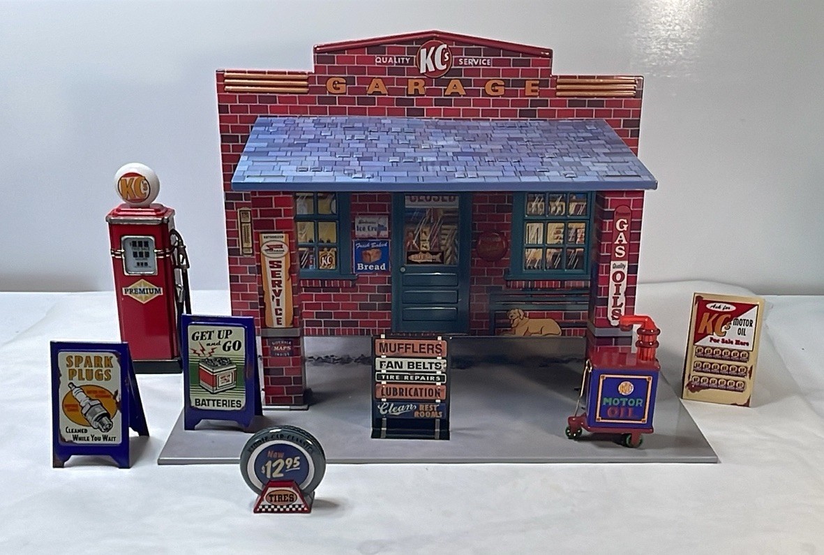 Hallmark Kiddie Car Classics KC'S GARAGE Service Gas Station W/accessories Hallmark Kiddie Car Classics KC'S GARAGE Service Gas Station W/accessories