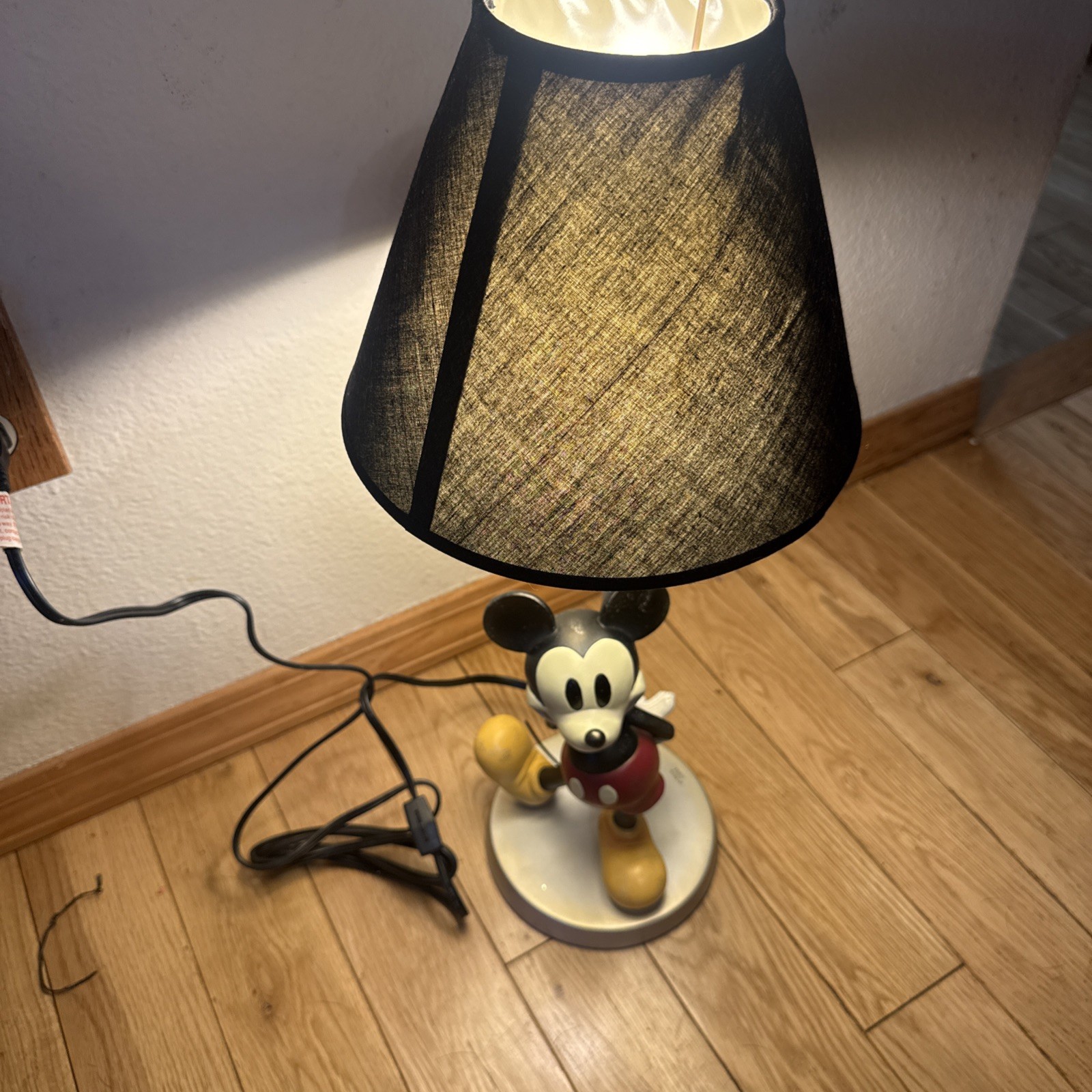 Vintage Disney Mickey Mouse Collectible Electric Lamp *working*