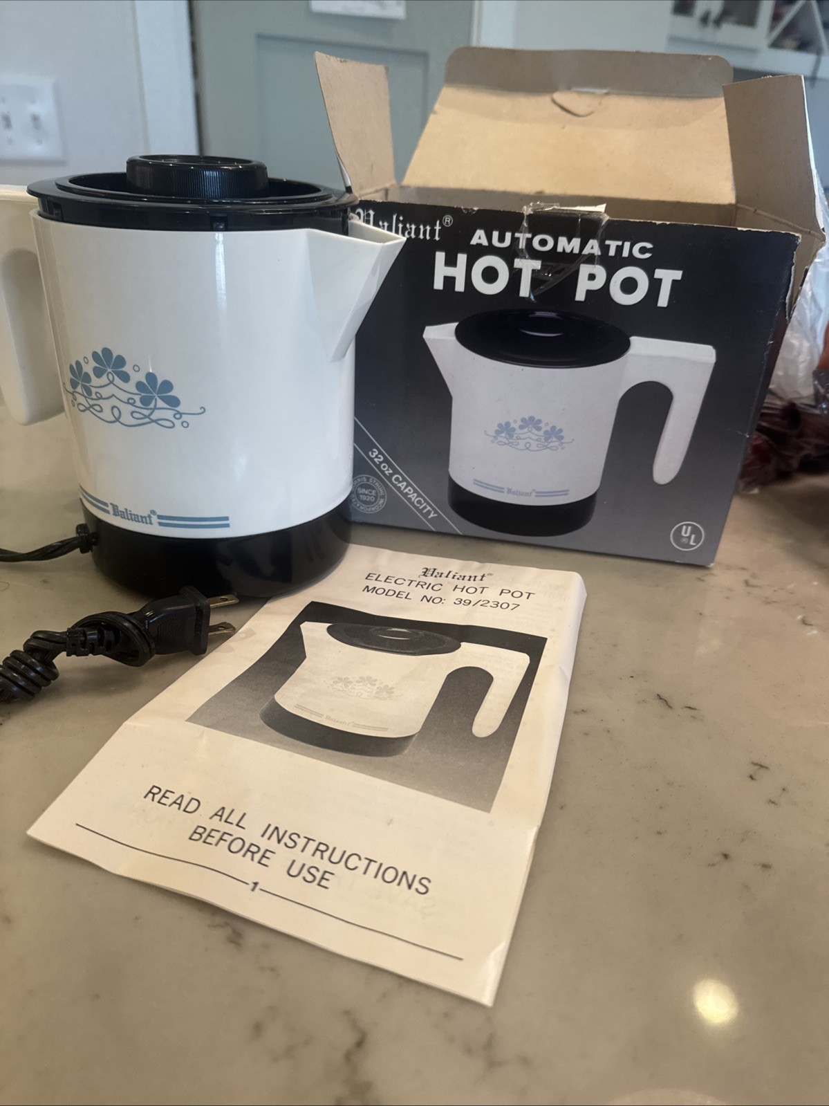 Vintage Valiant Automatic Electric Hot Pot Vintage Valiant Automatic Electric Hot Pot