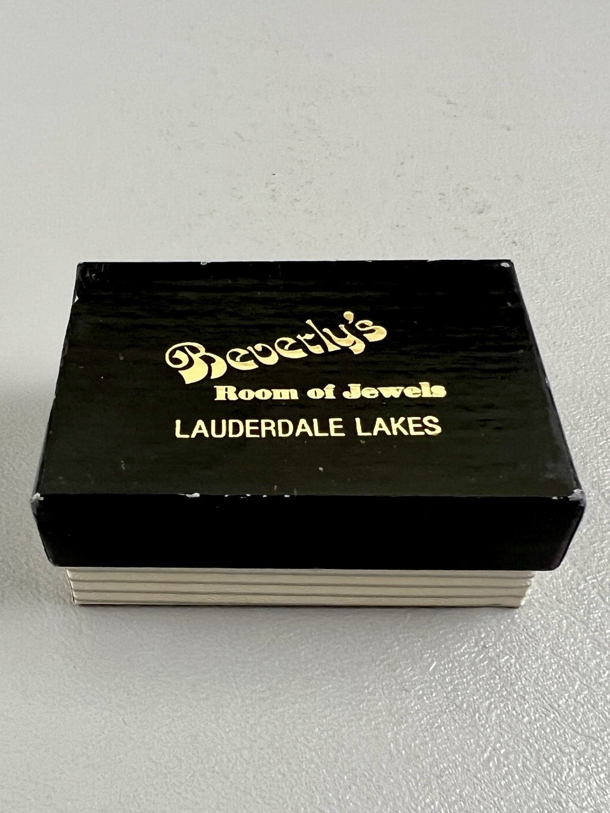 Vintage Beverly’s Room Of Jewels Lauderdale Lakes FL EMPTY GIFT BOX Black Gold Vintage Beverly’s Room Of Jewels Lauderdale Lakes FL EMPTY GIFT BOX Black Gold