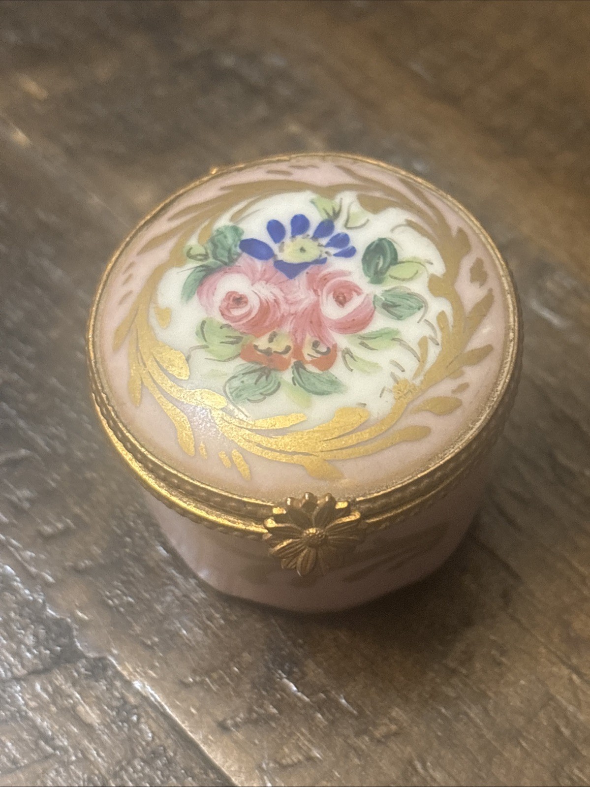 VTG Limoges Peint Main France Porcelain Trinket Box Hand Painted Floral & Gold VTG Limoges Peint Main France Porcelain Trinket Box Hand Painted Floral & Gold