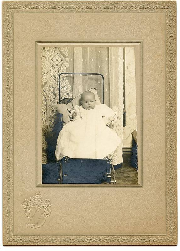 Antique Photo - 1910 - STOCKHAM Family Baby (Stella Mae