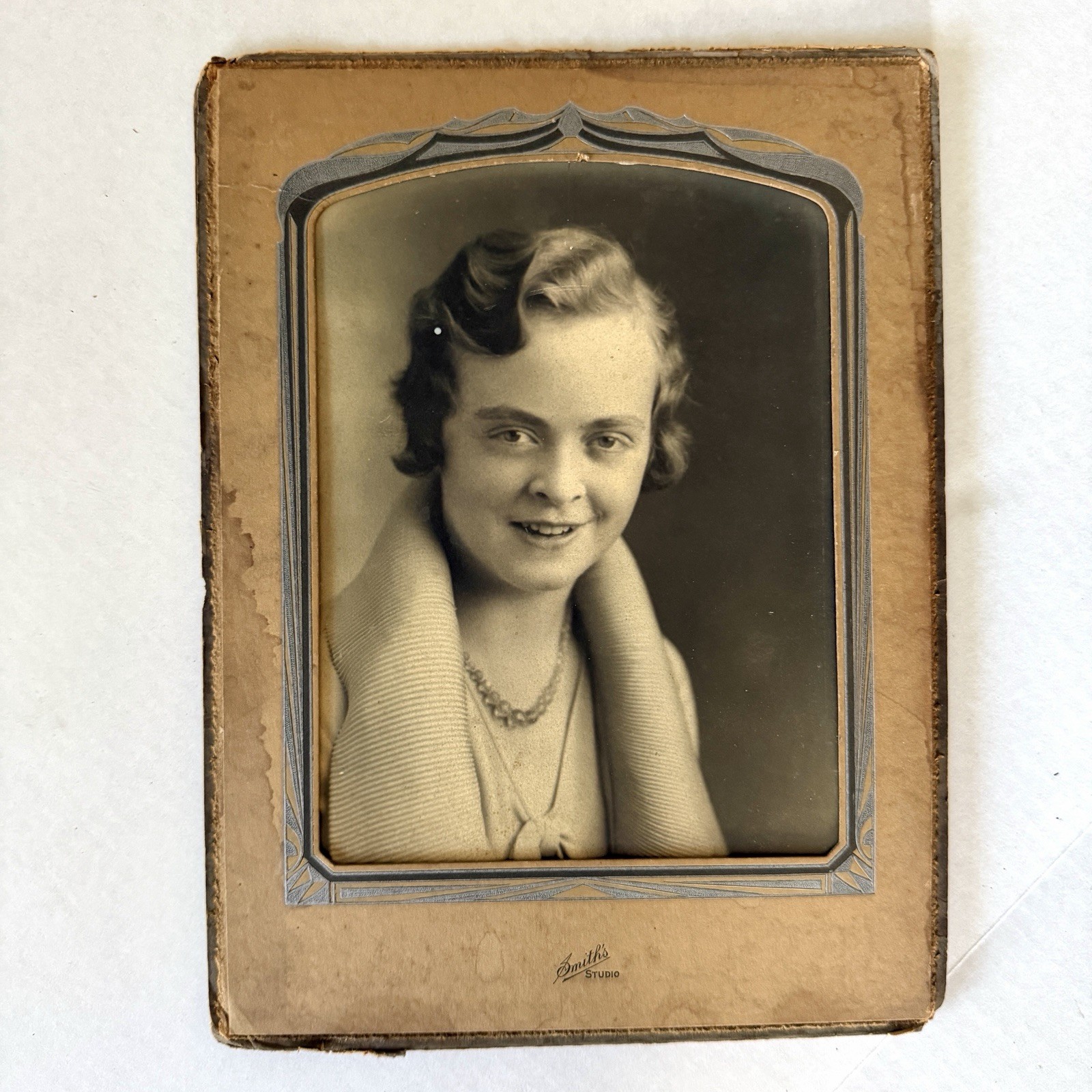 Vtg 1920s Smith Studio Flapper Woman Photo Portrait Pearls Bob Hair 8x10” Photo Vtg 1920s Smith Studio Flapper Woman Photo Portrait Pearls Bob Hair 8x10” Photo