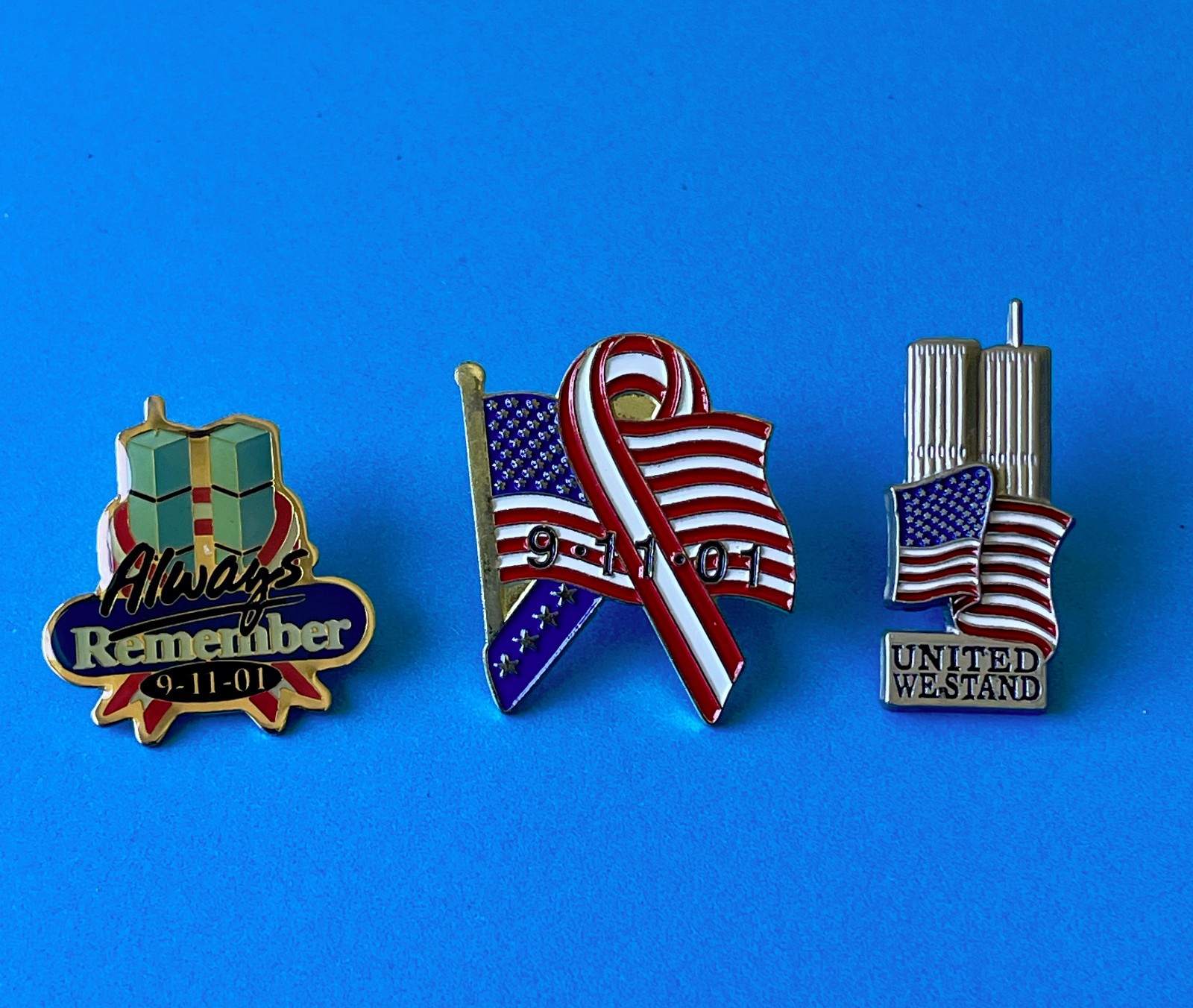 Set of 3 patriotic Always Remember 9/11 commemorative lapel pins Twin Towers Set of 3 patriotic Always Remember 9/11 commemorative lapel pins Twin Towers
