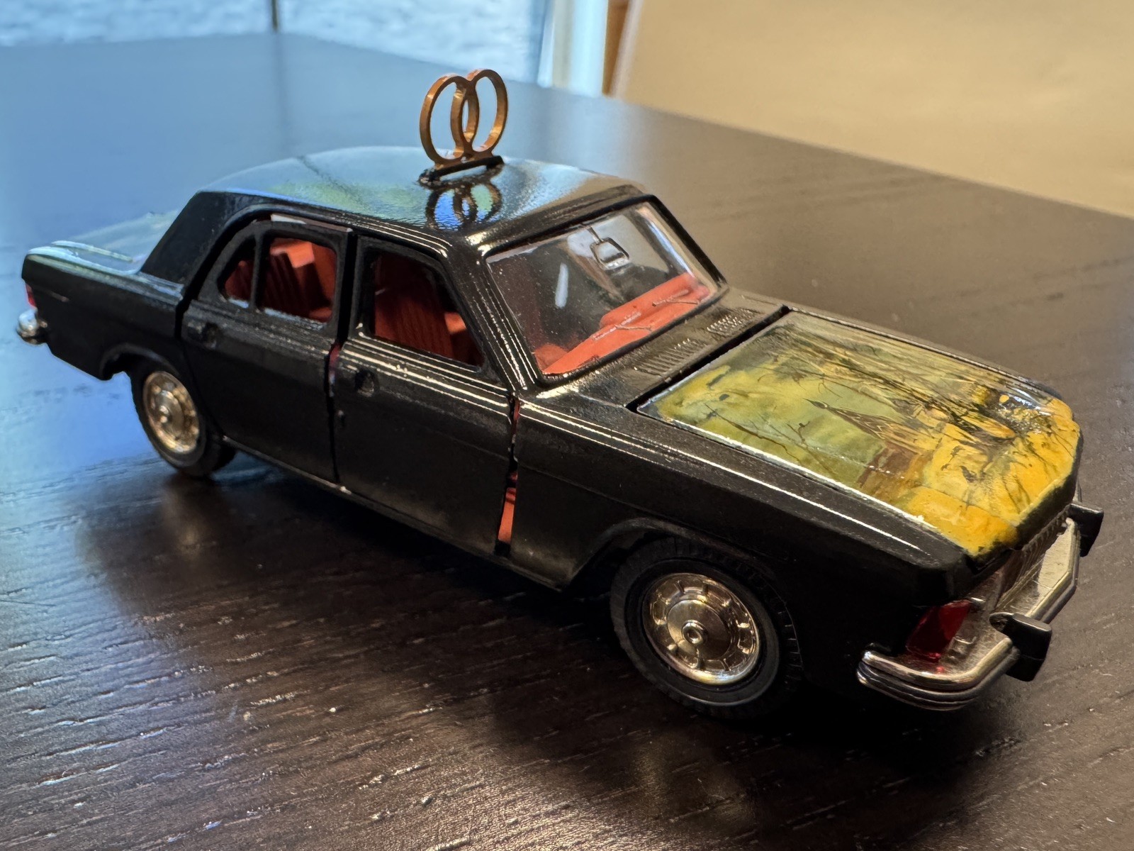 Volga Gaz 3102 model auto 1:43 Volga Gaz 3102 model auto 1:43