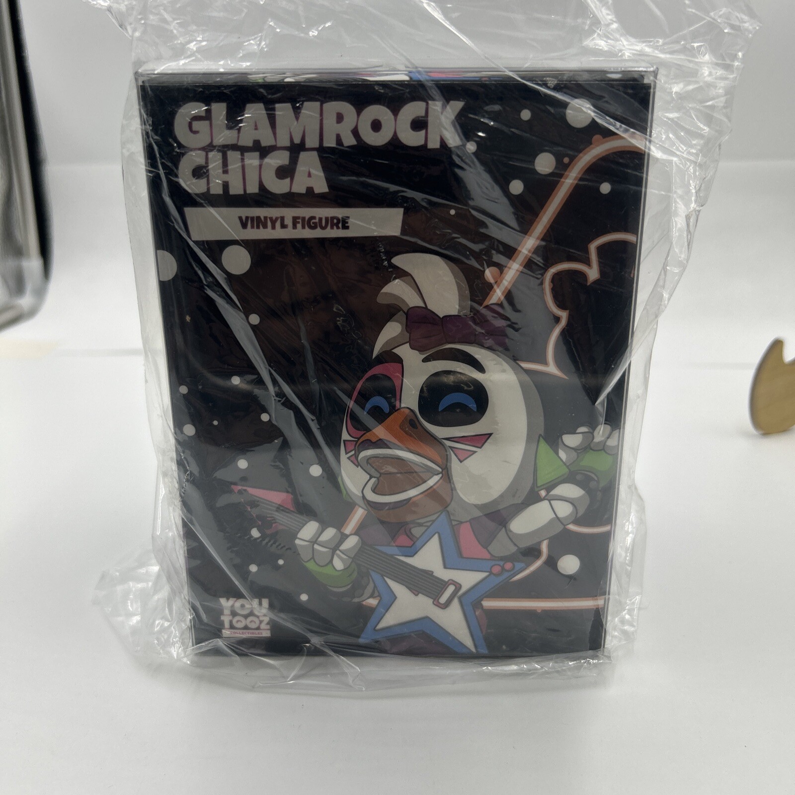 Youtooz: Five Nights at Freddy's Collection - Glamrock Chica Vinyl Figure Youtooz: Five Nights at Freddy's Collection - Glamrock Chica Vinyl Figure