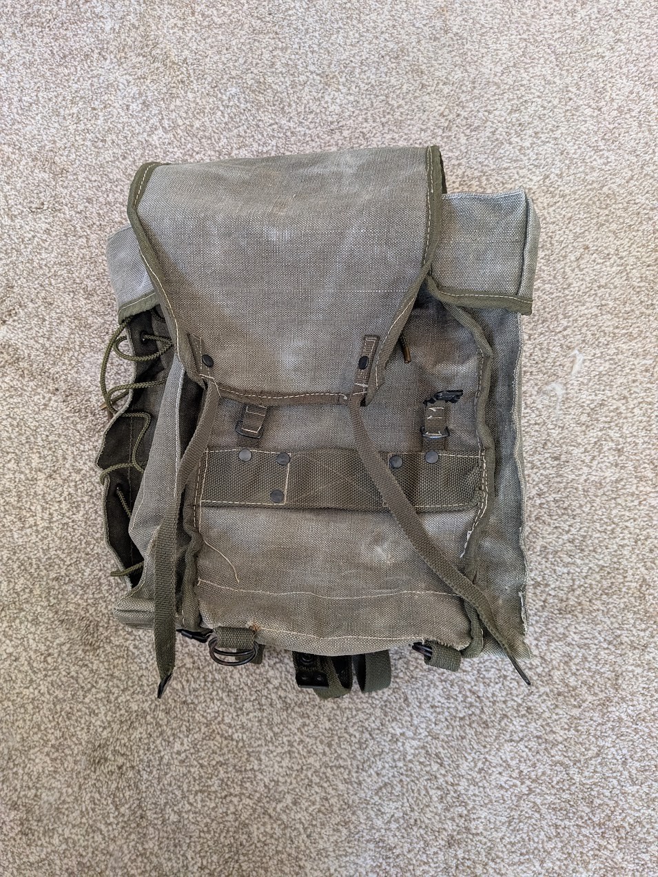 ITALIAN MILITARY 70s Italian Army Backpack Cotton Green ITALIAN MILITARY 70s Italian Army Backpack Cotton Green