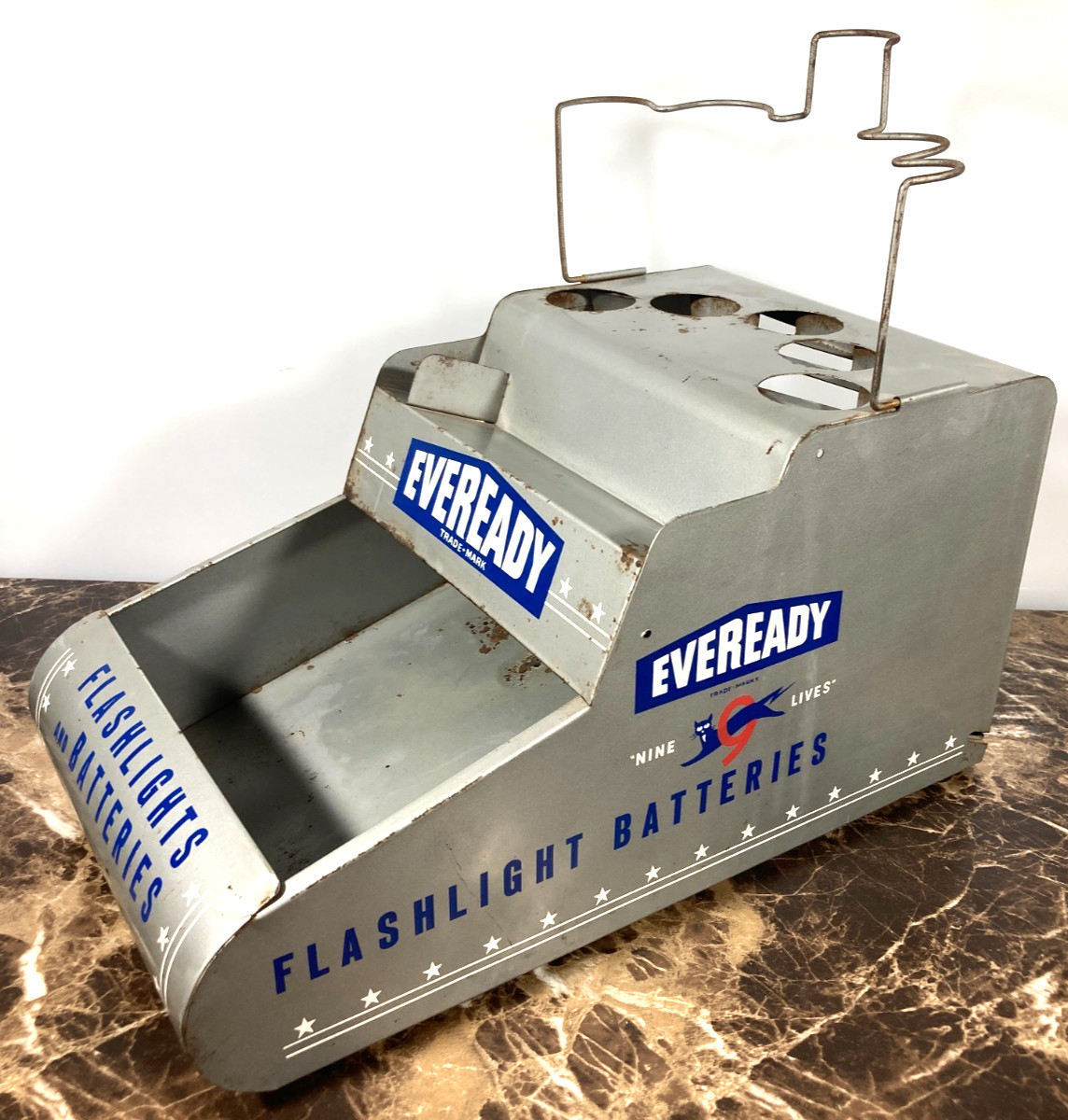 Eveready Flashlight Batteries Vintage Counter-Top Display Cabinet Case Nine Live