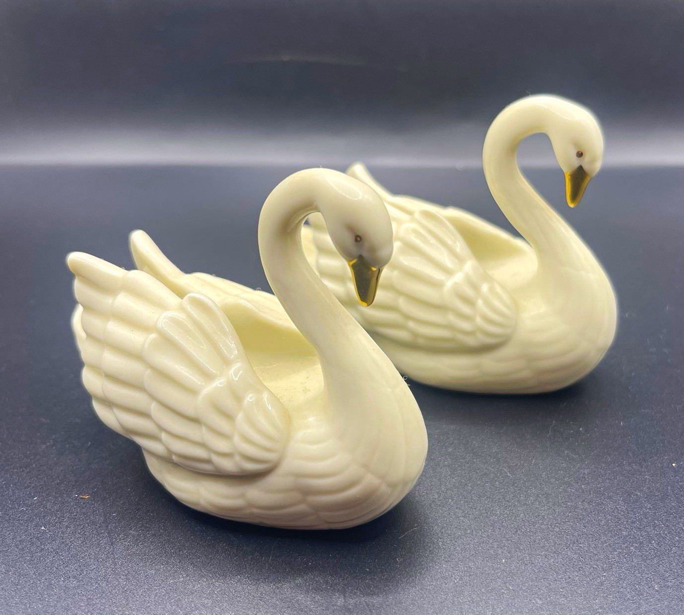 Pair of Vintage Lenox Ivory Porcelain Swan Figurines 24k Wedding Decor Pair of Vintage Lenox Ivory Porcelain Swan Figurines 24k Wedding Decor