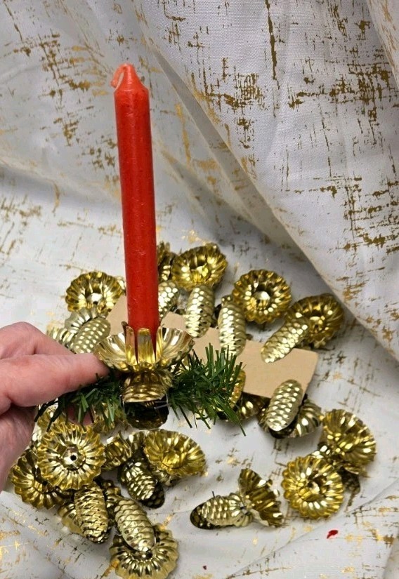28 Vintage Swedish Gold Tin Pinecone Christmas Tree Clip On Candle Holders NOS