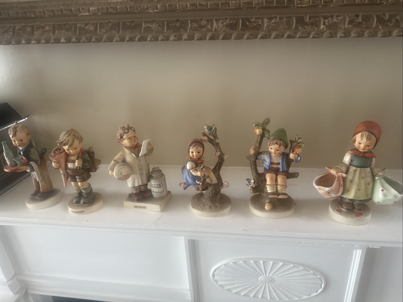 Vintage Goebel Hummel – Apple Tree Boy & Apple Tree Girl – Lot of 6 Pharmacist Vintage Goebel Hummel – Apple Tree Boy & Apple Tree Girl – Lot of 6 Pharmacist