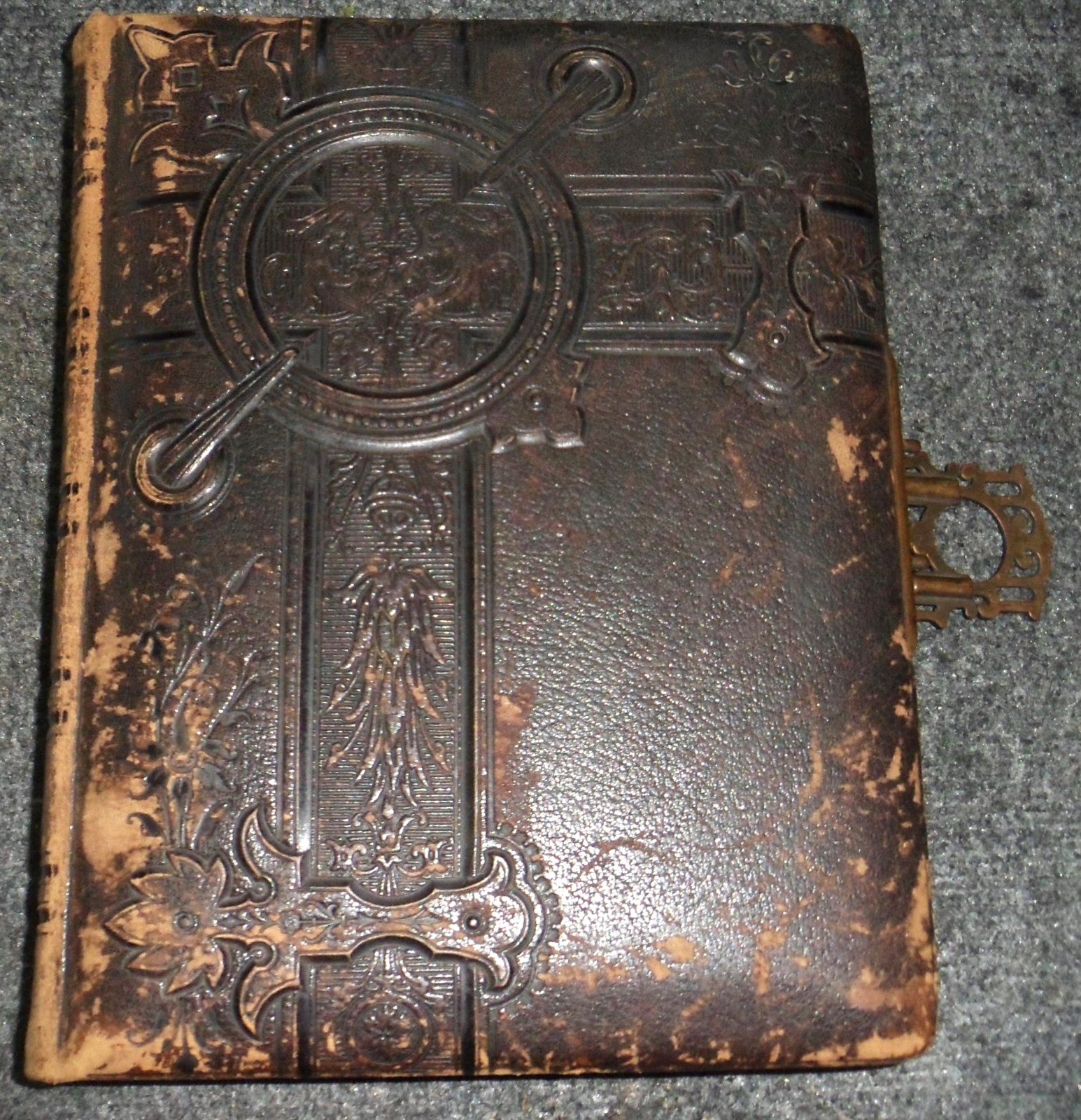 Antique, 1800’s Victorian Photo Album Photos Cabinet Cards Wedding Children Antique, 1800’s Victorian Photo Album Photos Cabinet Cards Wedding Children