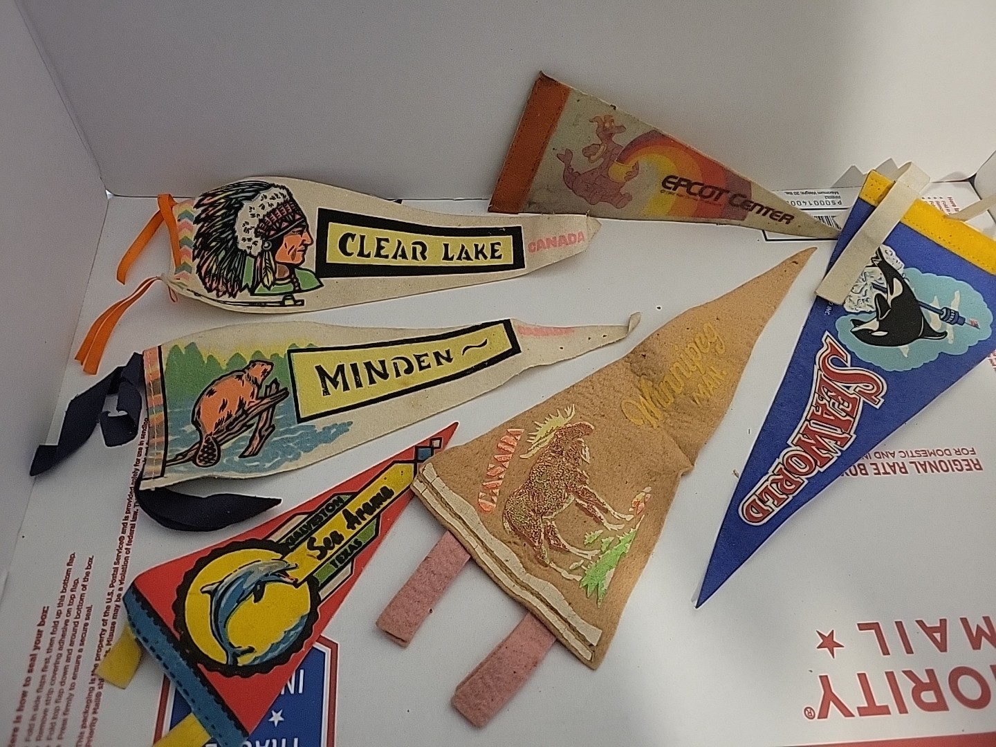 Pennents Vintage Collectors Idems 1970s -1980s Pennents Vintage Collectors Idems 1970s -1980s