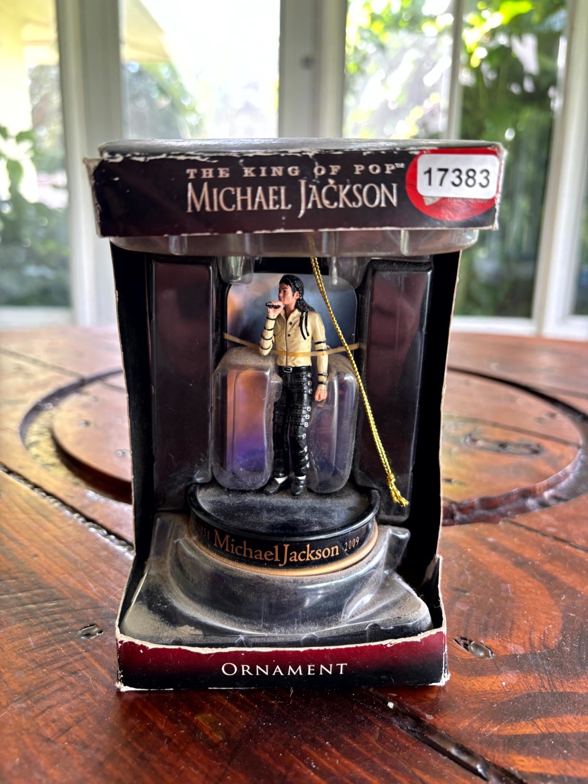 The King of Pop Michael Jackson 2009 Figurine Christmas Ornament Santa\'s Best